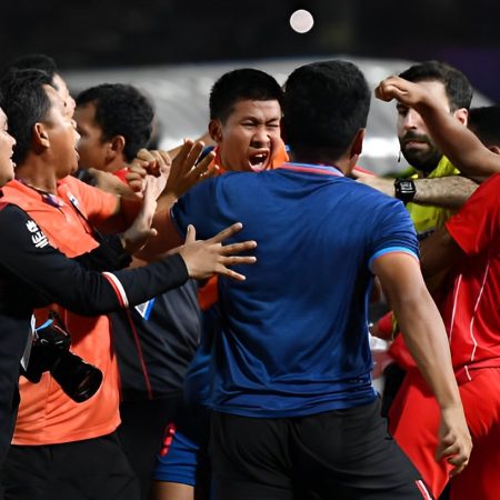 Hot!!! AFC ra án phạt nặng Thái Lan, Indonesia vụ ẩu đả chung kết SEA Games 32 